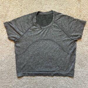 Lululemon Cropped Sleeve Athletic Top — Gray (Size 10)